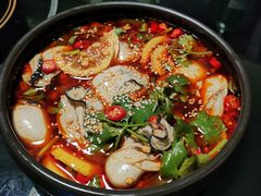 麻辣生蚝-大富蚝乌东哥饭店·石锅鱼杂·柠檬鸭(革新路店)