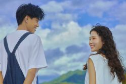 -索菲亚婚纱摄影