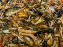 -黄桷树曹家私房菜(江与城店)
