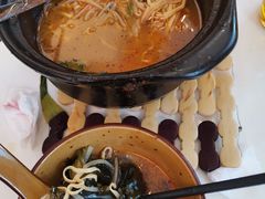 -丽虹云南过桥米线(兴工街店)