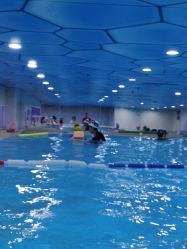 -子木乐园婴儿游泳馆(水晶港店)