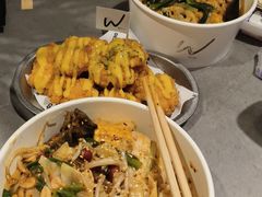 -W COLLECTIVE  DESSERT SHOP