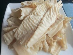 -汉源贡嘎湖生态黄牛肉(贡嘎湖商务酒店)