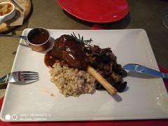-恰餐厅及酒吧 CHAR Bar & Grill (北京丽都皇冠假日店)
