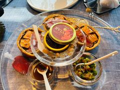 惠灵顿牛排-弦月窗LUNETTE BY AMANDA(复兴路店)