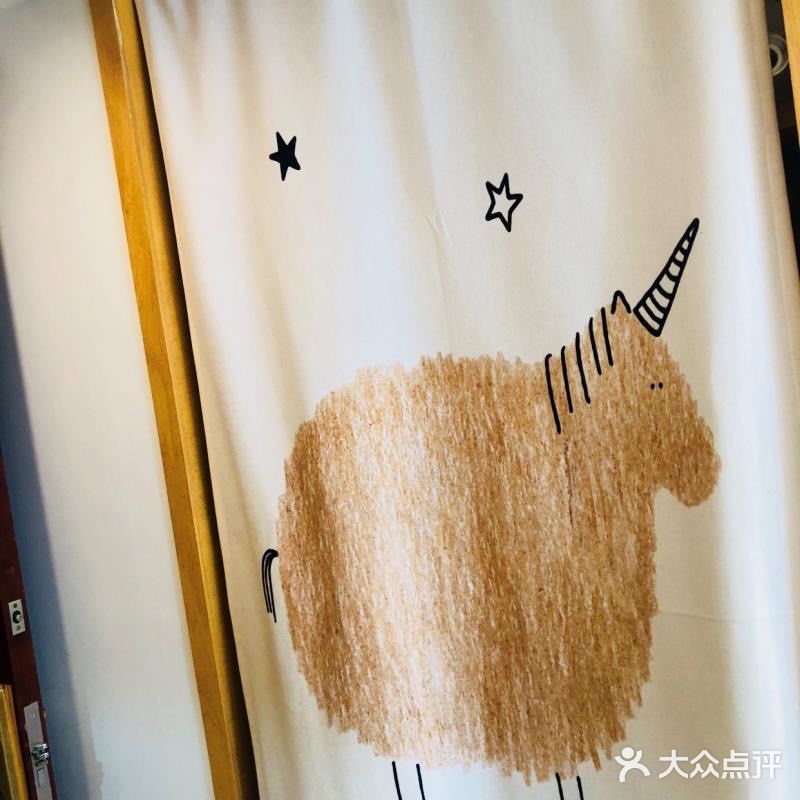 真的好敬业。性价比：这里都是日本进口胶