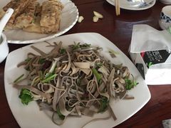 -溢心园香河肉饼总店