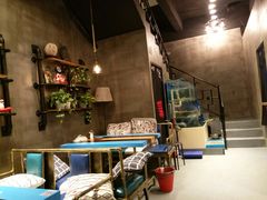 -臻鲜燕海鲜融合餐厅(金陵style店)