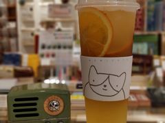 橙心橙意-猫的天空之城概念书店(束河店)