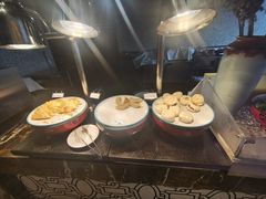 -西安唐隆国际酒店(大雁塔大唐不夜城店)