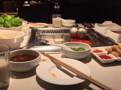 -海底捞火锅鲜切牛肉主题店(长寿路店)