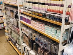 -名创优品(广东东莞东城万达2店)