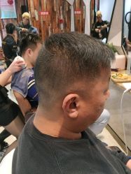 -PE SALON