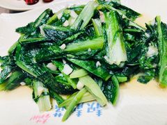 -靓靓蒸虾(恩施新天地店)