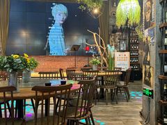 -临界音乐酒馆·小龙虾·江湖菜(华熙LIVE·鱼洞店)