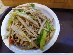 -李连贵熏肉大饼(金隅嘉品Mall店)