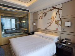 -上海宝华万豪酒店