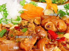 -丹水桥地锅鱼·翘嘴鲌·地方特色全鱼宴(丹江口大坝店)