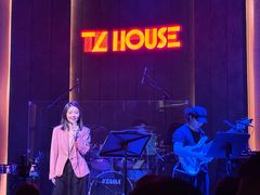 -TZ House音乐现场(来福士中心店)