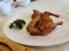 玻璃脆皮乳鸽-利苑酒家(金宝店)