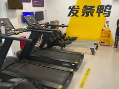 -发条鸭无人健身房(浦东北艾路店)
