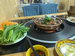 -银同牦牛肉火锅