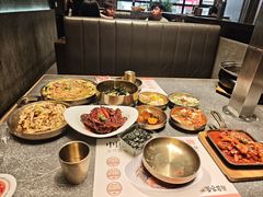 -草家酱蟹炭火烤肉店(珲春南路一店)