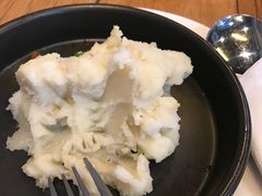 -汽车博物馆主题餐厅