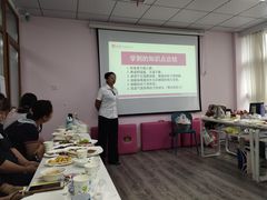 -爱月宝月嫂·育儿嫂(哈尔滨总店)