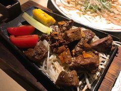 -穹六人间 people 6(岳阳路店)