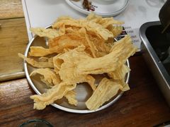 -后街佬·炭火鲜鱼杂(南城店)