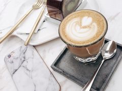 -UNI UNI(环亚凯瑟琳店)