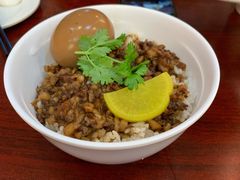 卤肉饭-古早人小吃店(黄河北路店)
