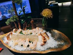 -蟹犇前•帝王蟹雪蟹(陆家嘴店)