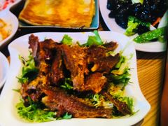-小镇大厨新概念复合中餐厅(万达广场大连高新店)