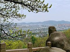 -灵岩山风景区