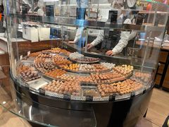 -Laderach 莱德拉(上海环贸iapm店)