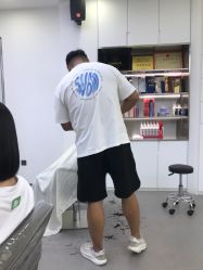 -首脑美发沙龙
