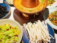 -雀舞云南菜(天津天河城购物中心店)