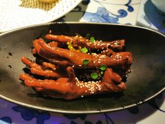 吮指鸡爪-桂满陇天书(南京德基旗舰店)