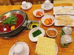 -喇喇排骨火锅·传统韩式脊骨汤(望京西园总店)