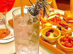 餐前面包配番茄酱料-广州四季酒店·意珍·意式自助餐