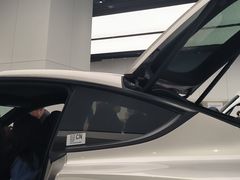 -TESLA 特斯拉(广州天环广场体验店)