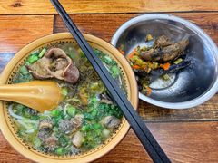 -正宗李家土鸡米线店