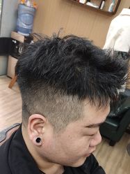 -纯剪男士理发馆·烫染专业店