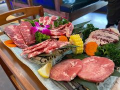 -明洞阿姨·韩式酱蟹烤肉·创意料理(三元桥店)