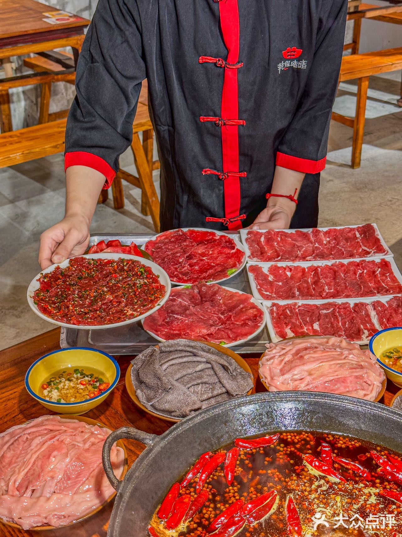 不愧是重庆本地人首推的老火锅店！YYDS～