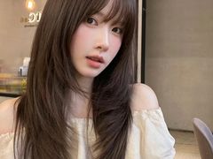 -鸿通城购物中心