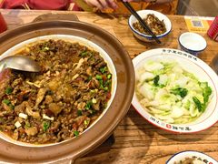 -富正毅三下锅·湘西韵味(天门山索道店)