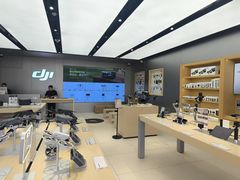 -DJI大疆(深圳华强北曼哈授权体验店)